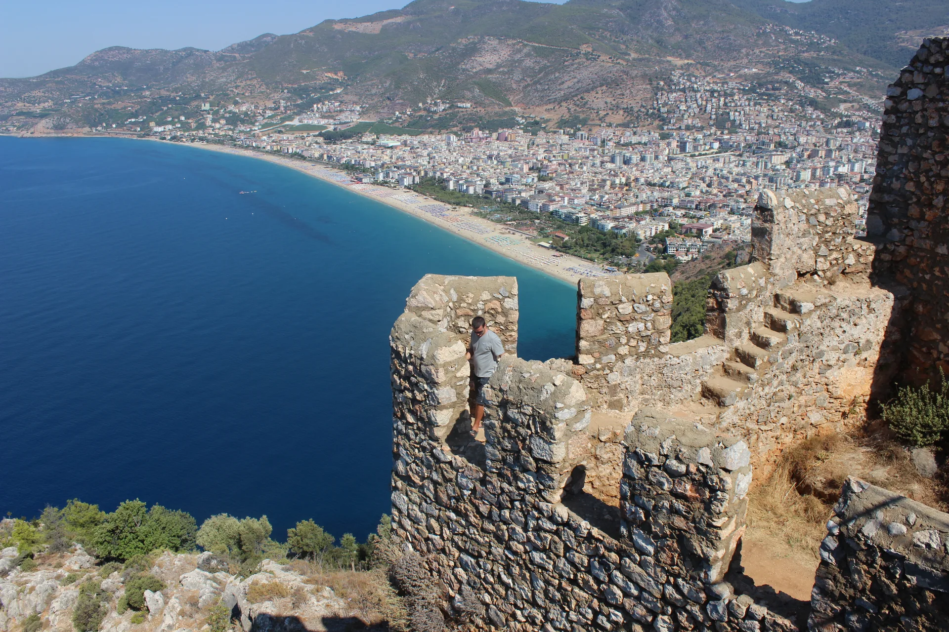 Alanya Kalesi'nin Akdeniz'e bakan surları